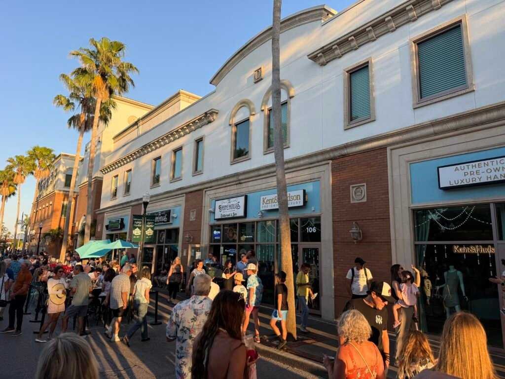 safety harbor third friday